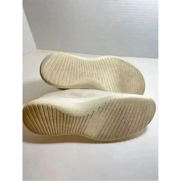 Allbirds shoes size 7  - Picture 3 of 4